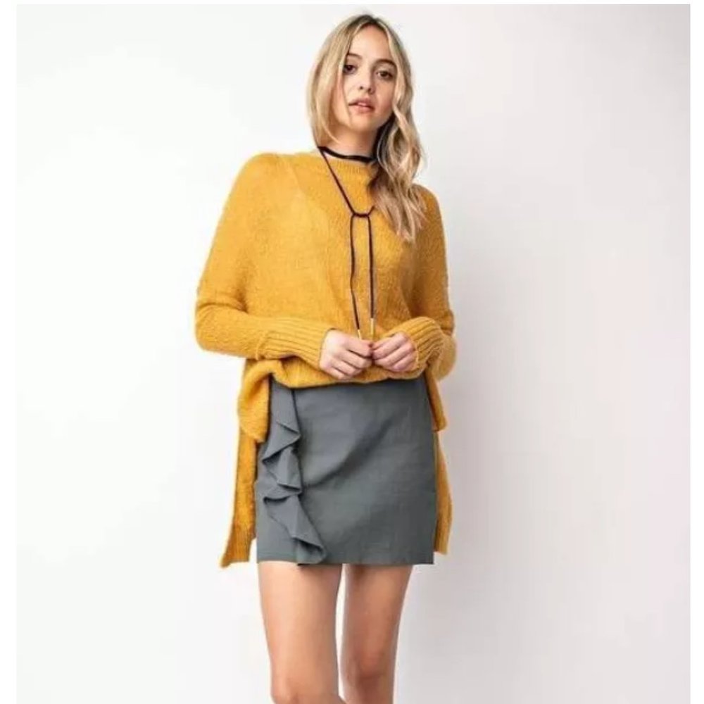 Ruffle detailed mini bodycon skirt